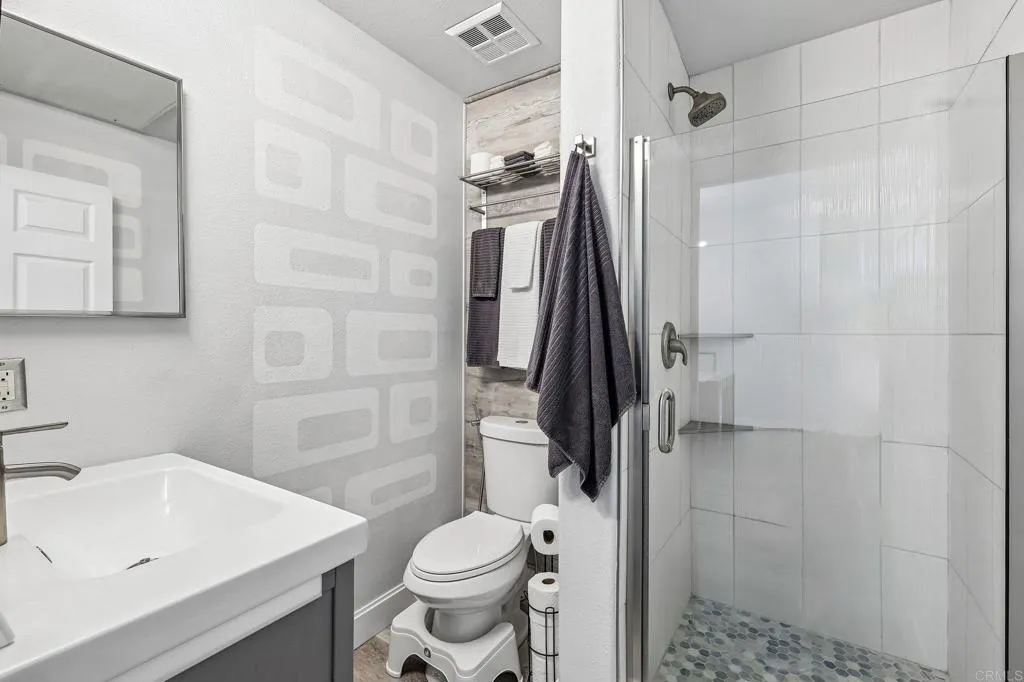 1601 India Street Unit 211