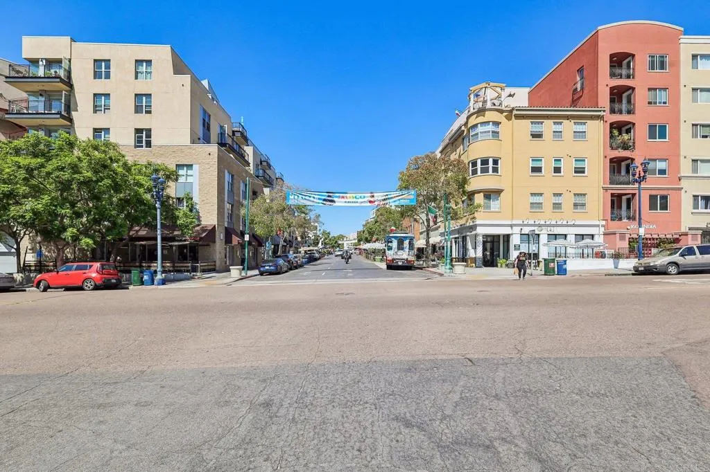 1601 India Street Unit 211