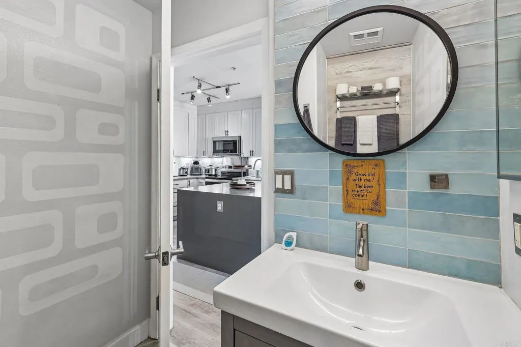 1601 India Street Unit 211