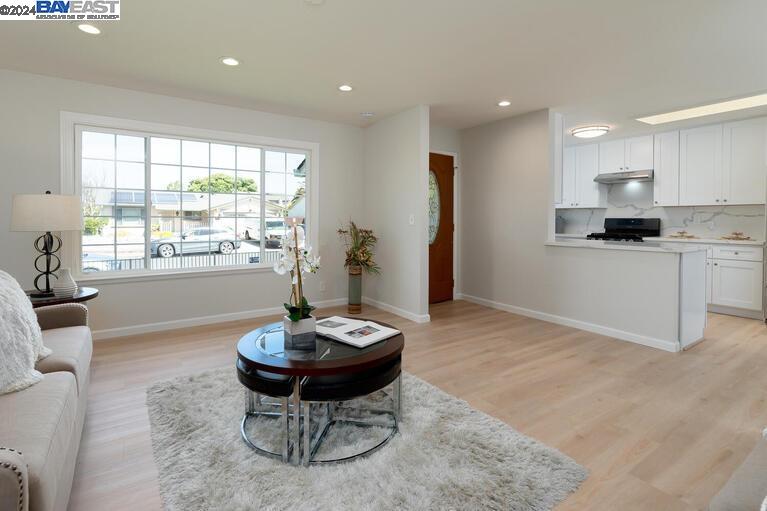 3178 San Rafael Way