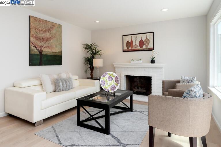 3178 San Rafael Way