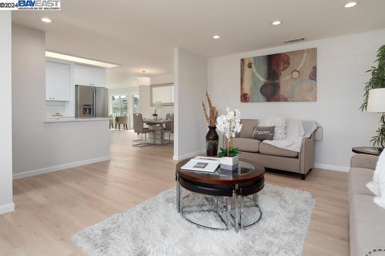 3178 San Rafael Way