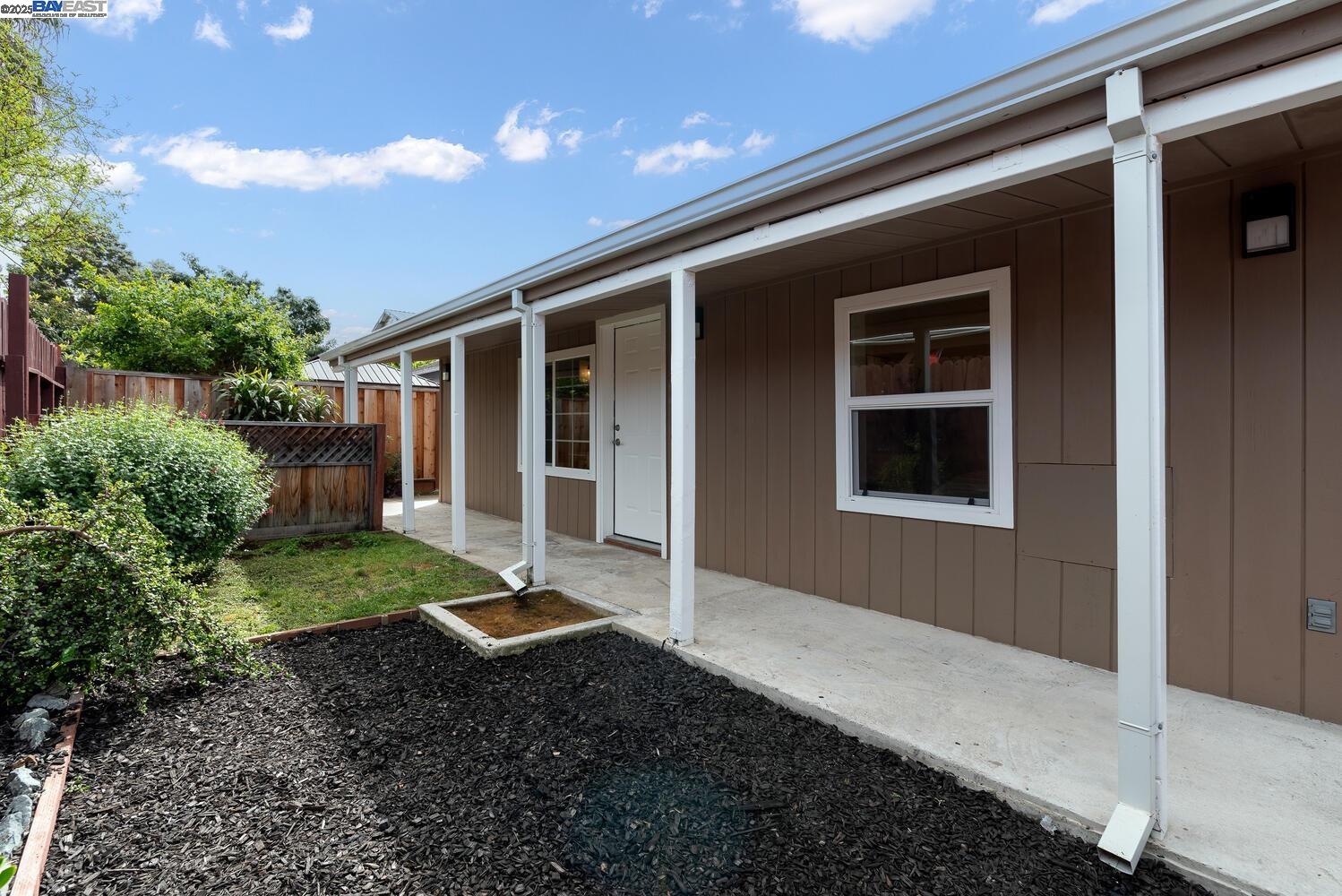 91 Geneva Ave