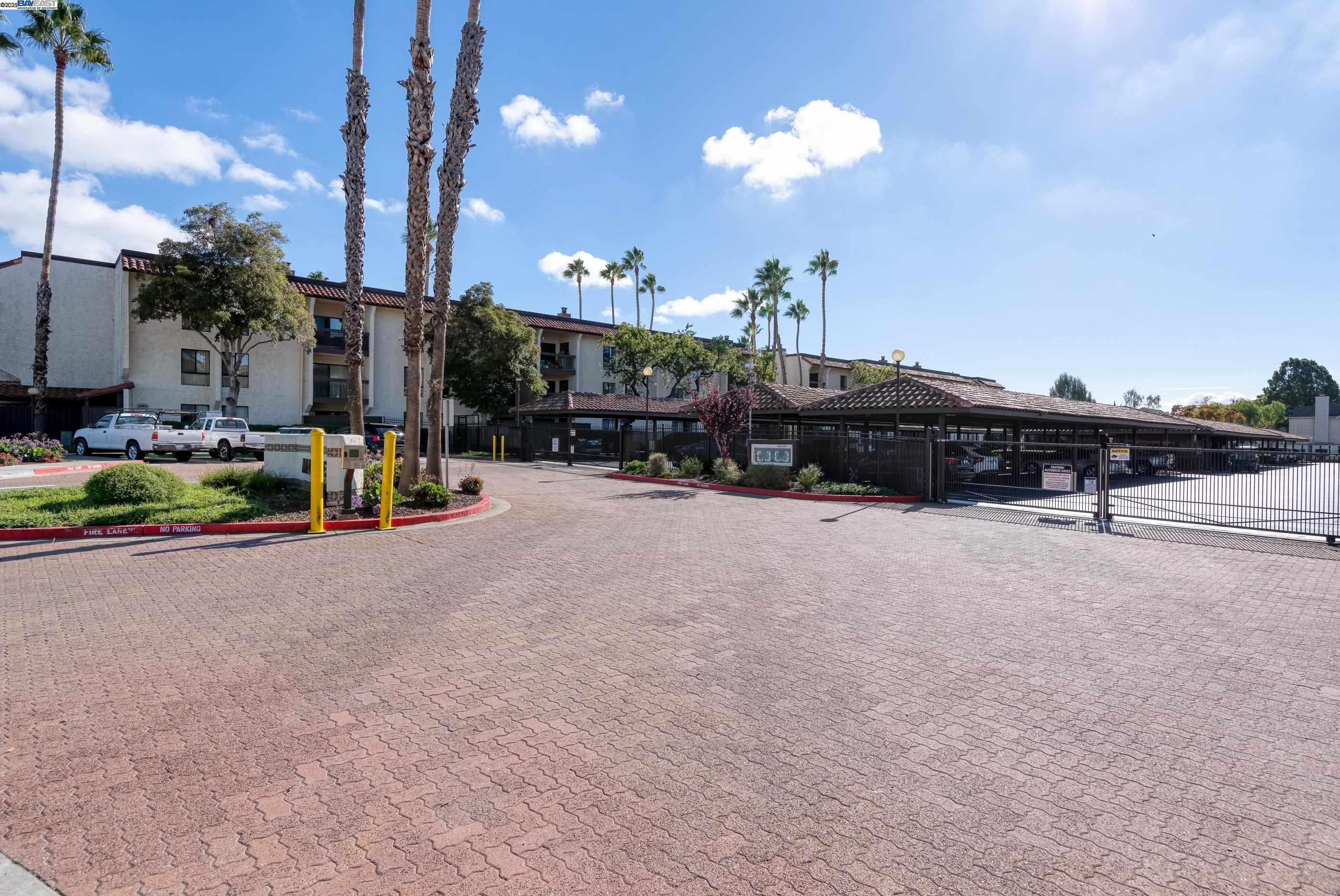 39975 Cedar Blvd # 334