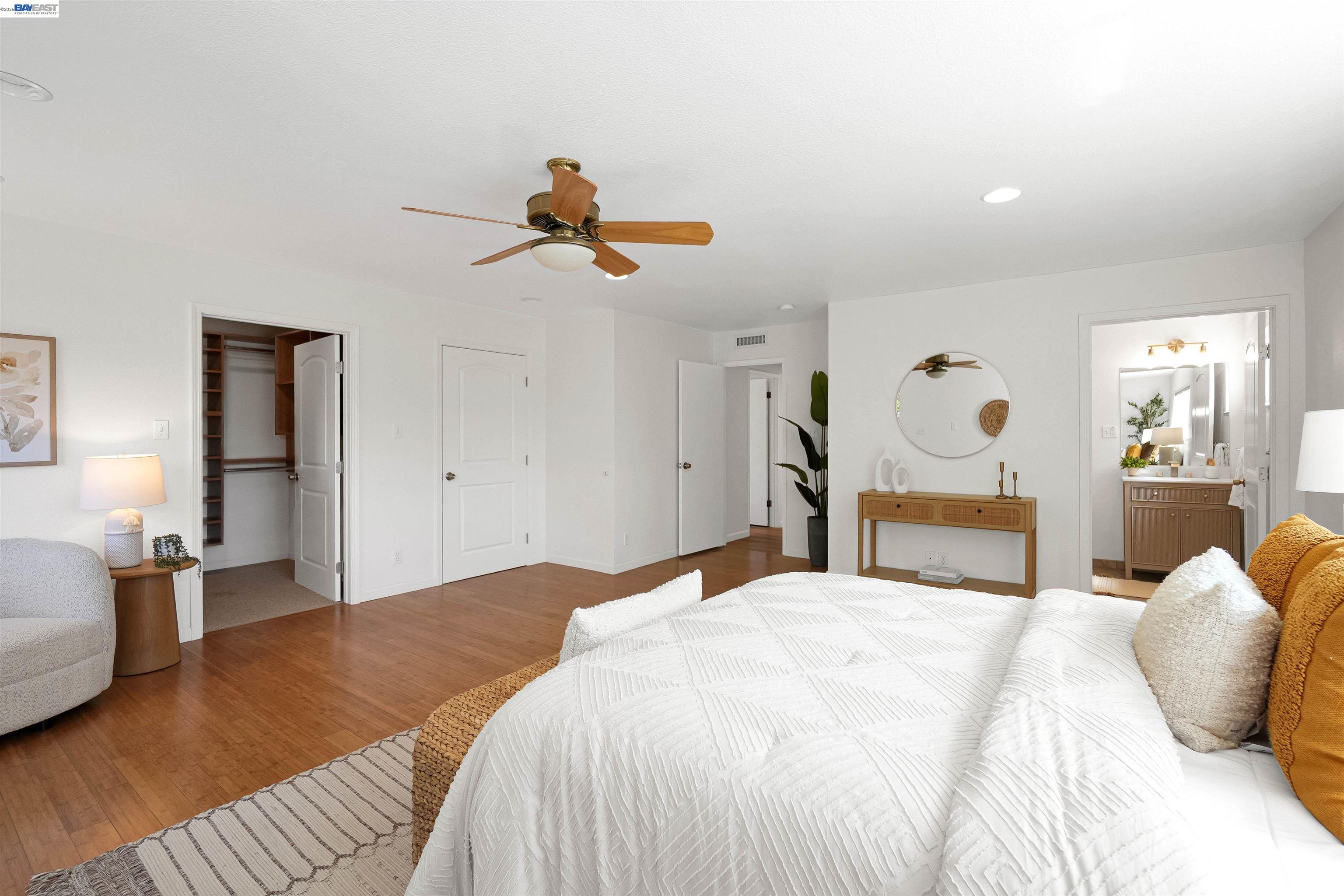 4325 Lorren Dr