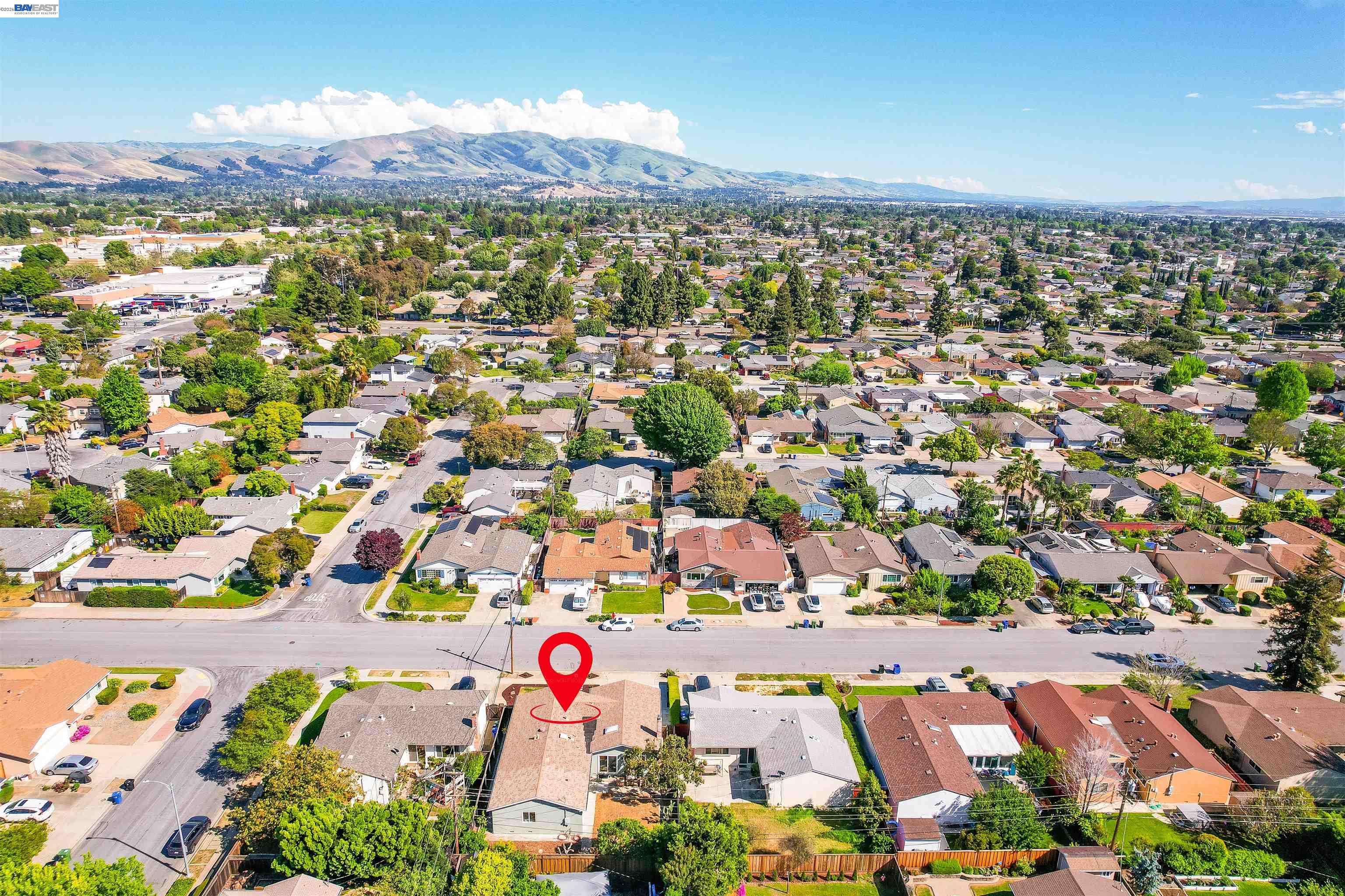4325 Lorren Dr
