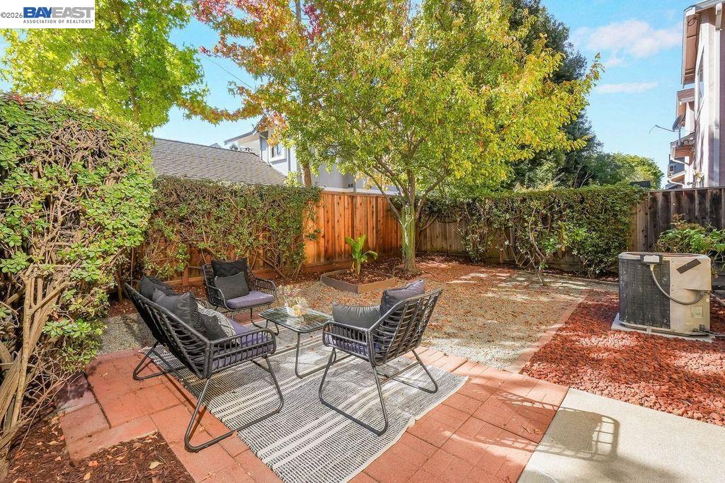 5008 Crandallwood Dr