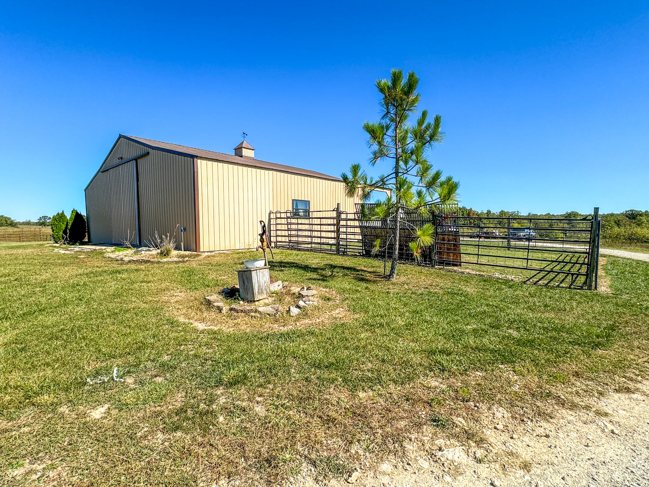 2668 County Road 2710