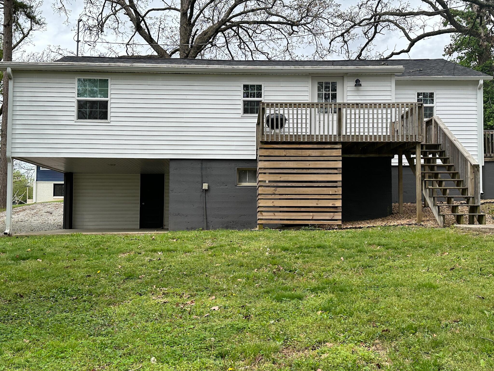 516 Oregon Street