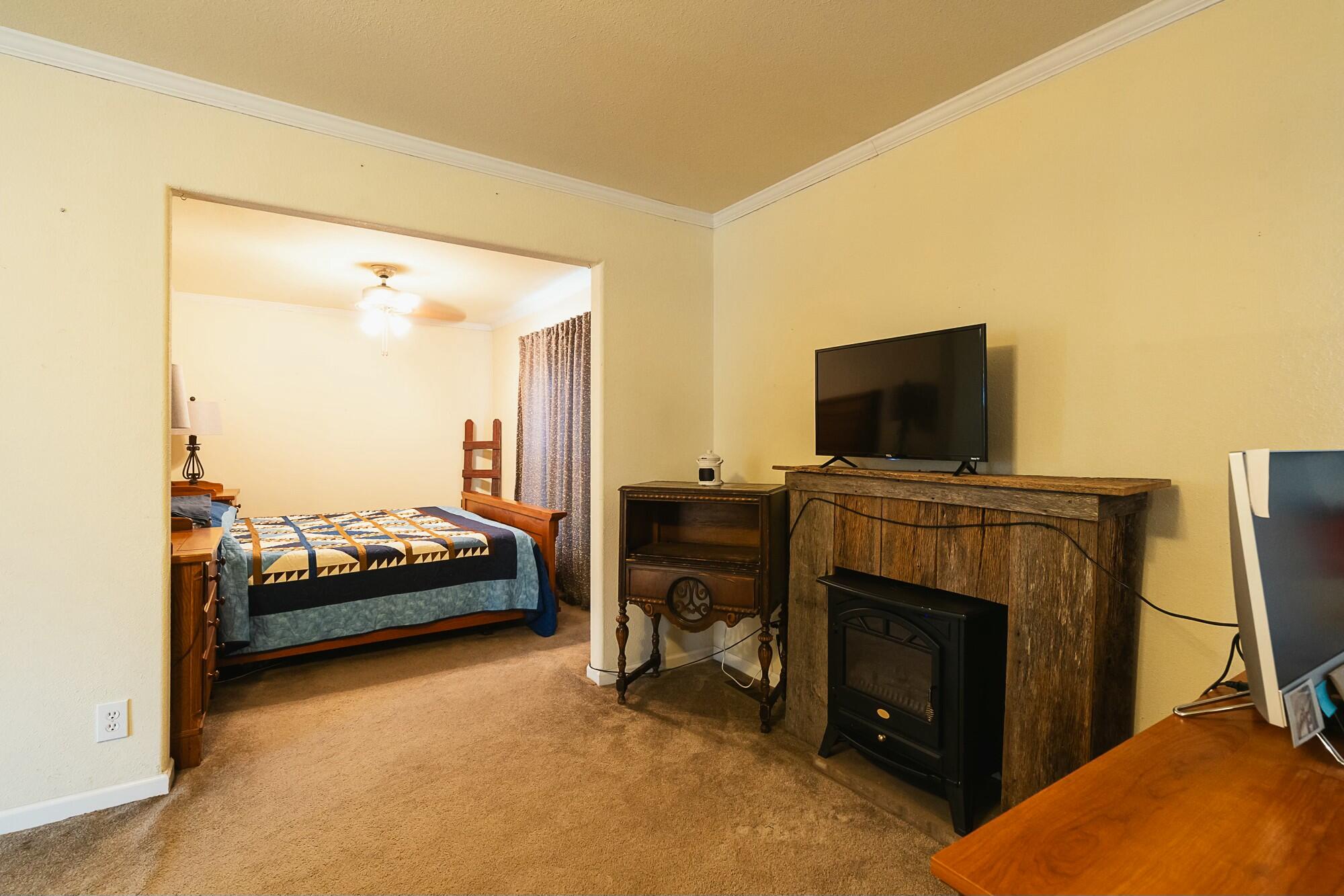 6216 County Road 1360