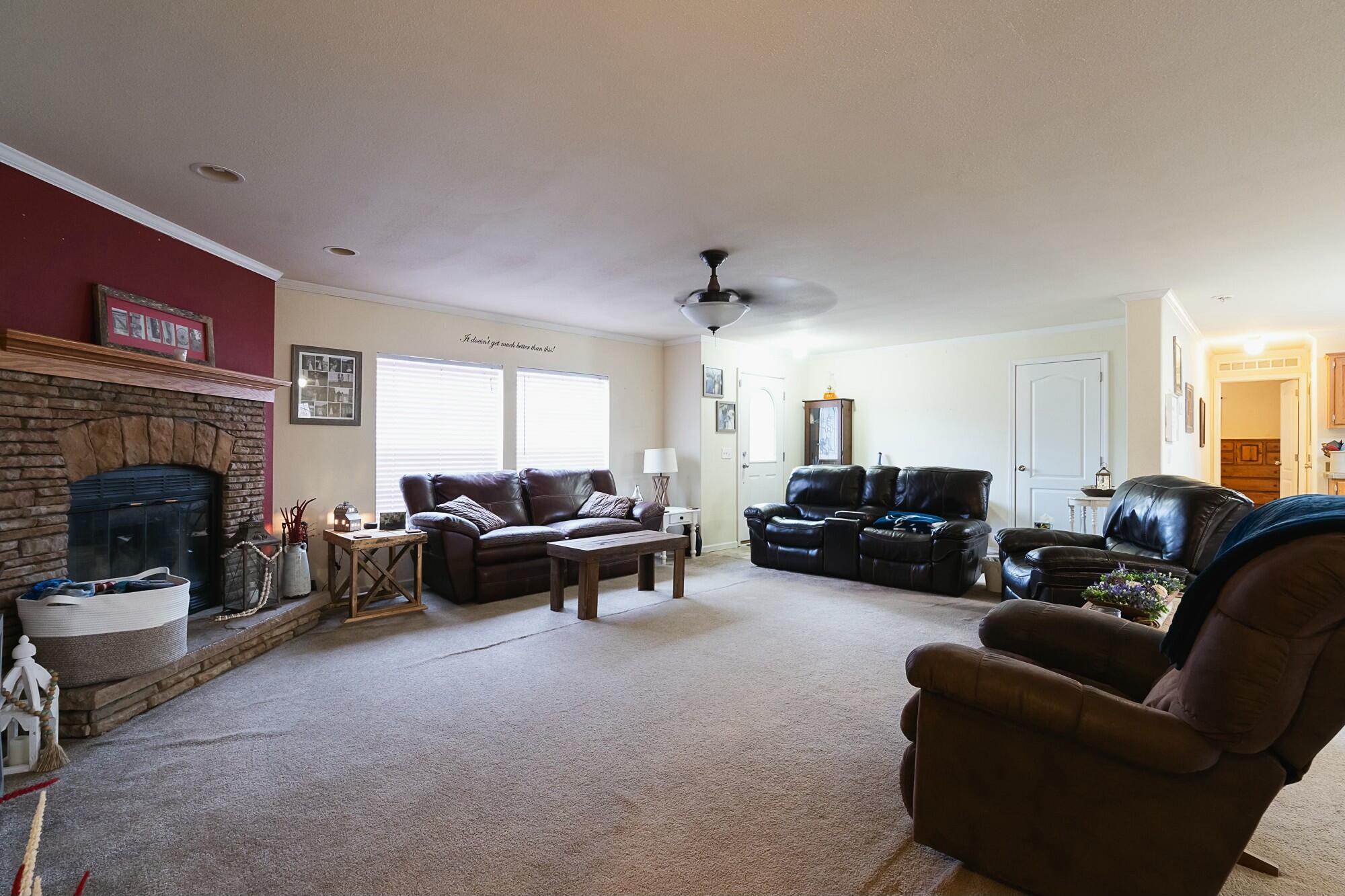 6216 County Road 1360