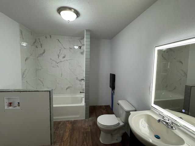 230 S Thayer Avenue