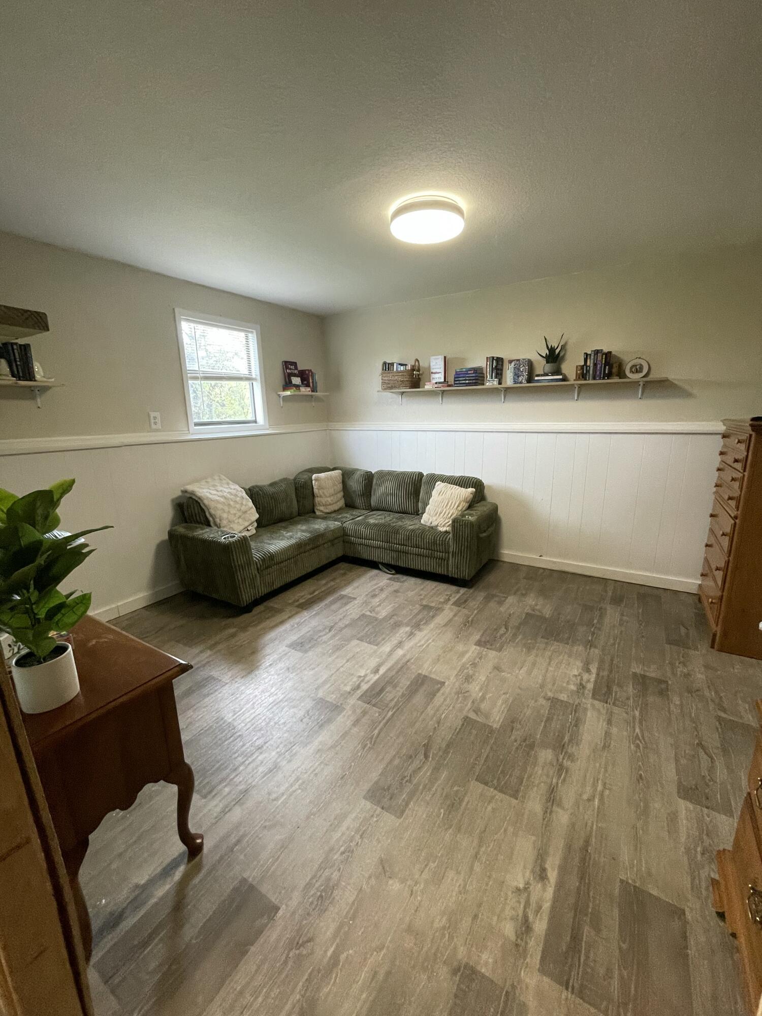 8395 County Road 8970