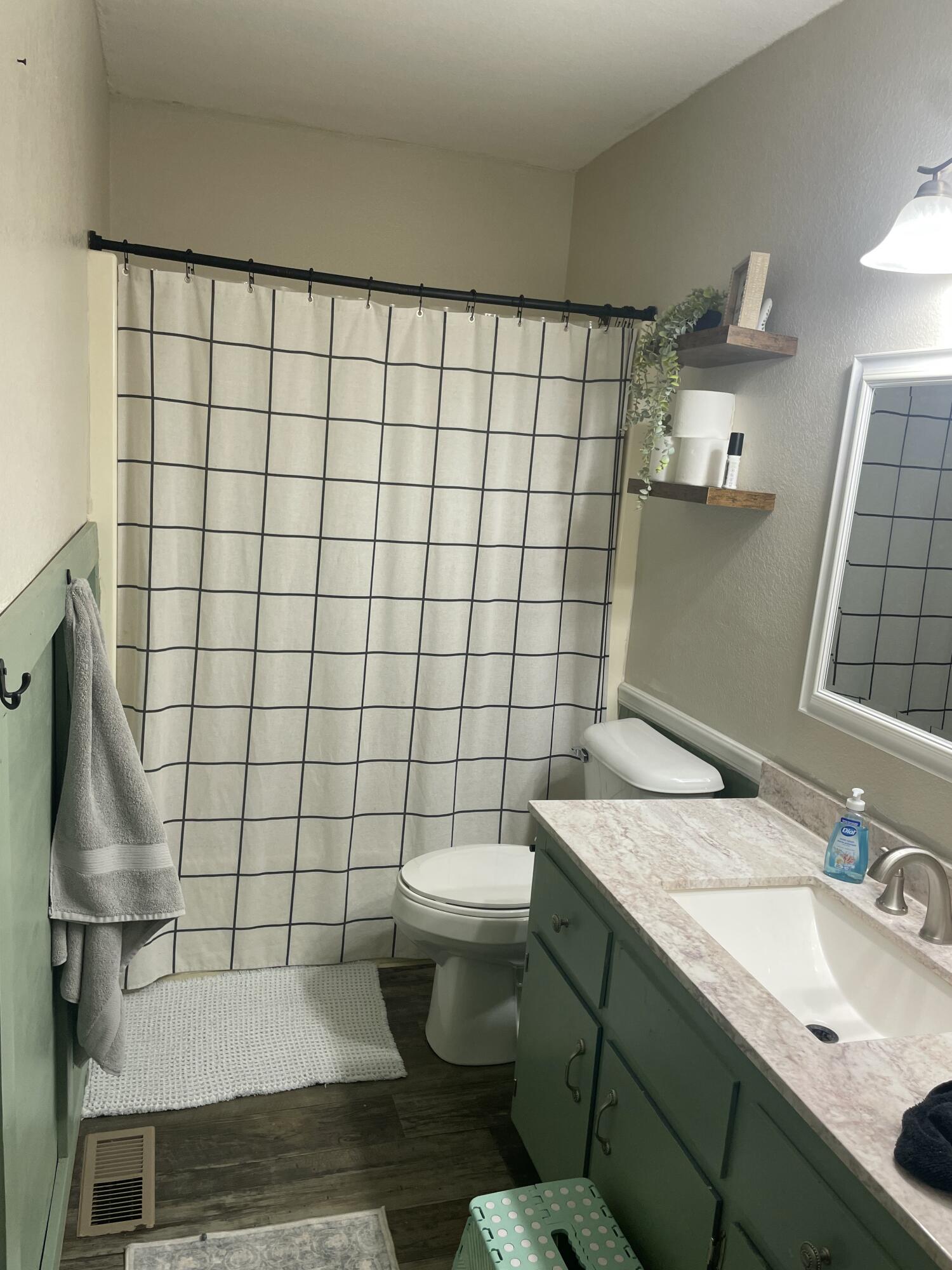 8395 County Road 8970