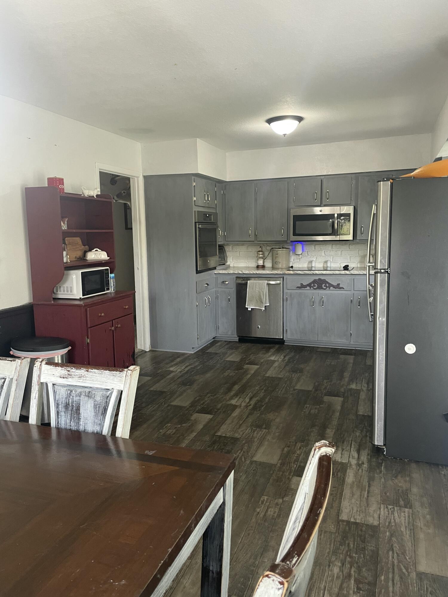 8395 County Road 8970