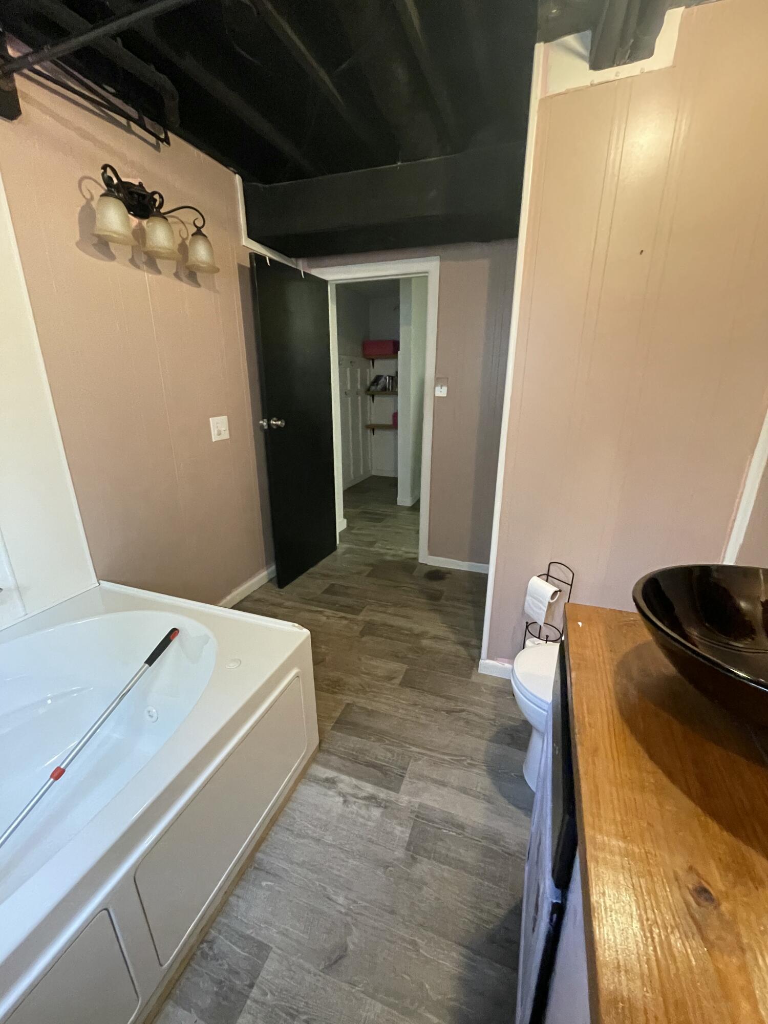 8395 County Road 8970