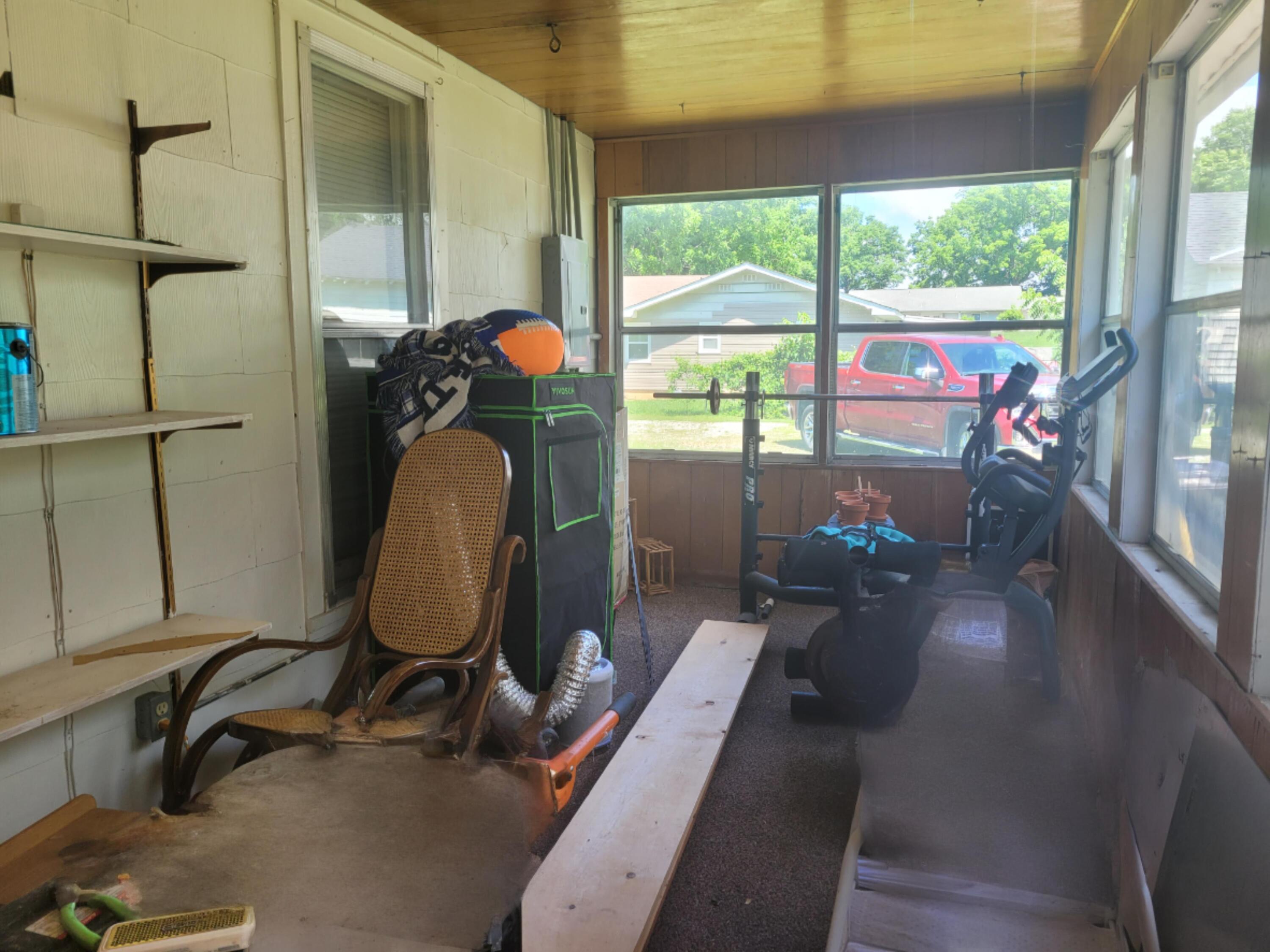 1220 Lambert Lane
