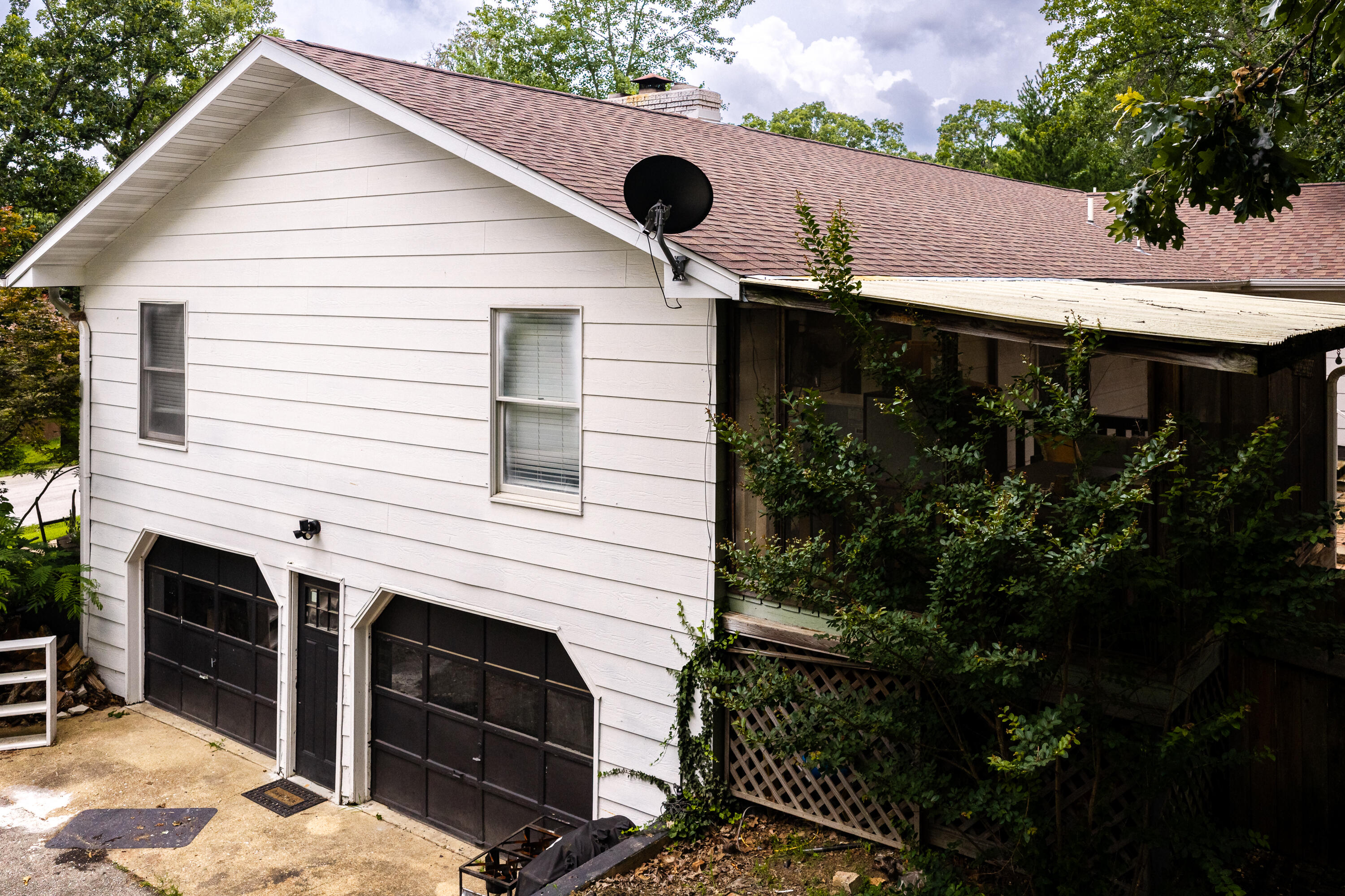2002 Sycamore Drive
