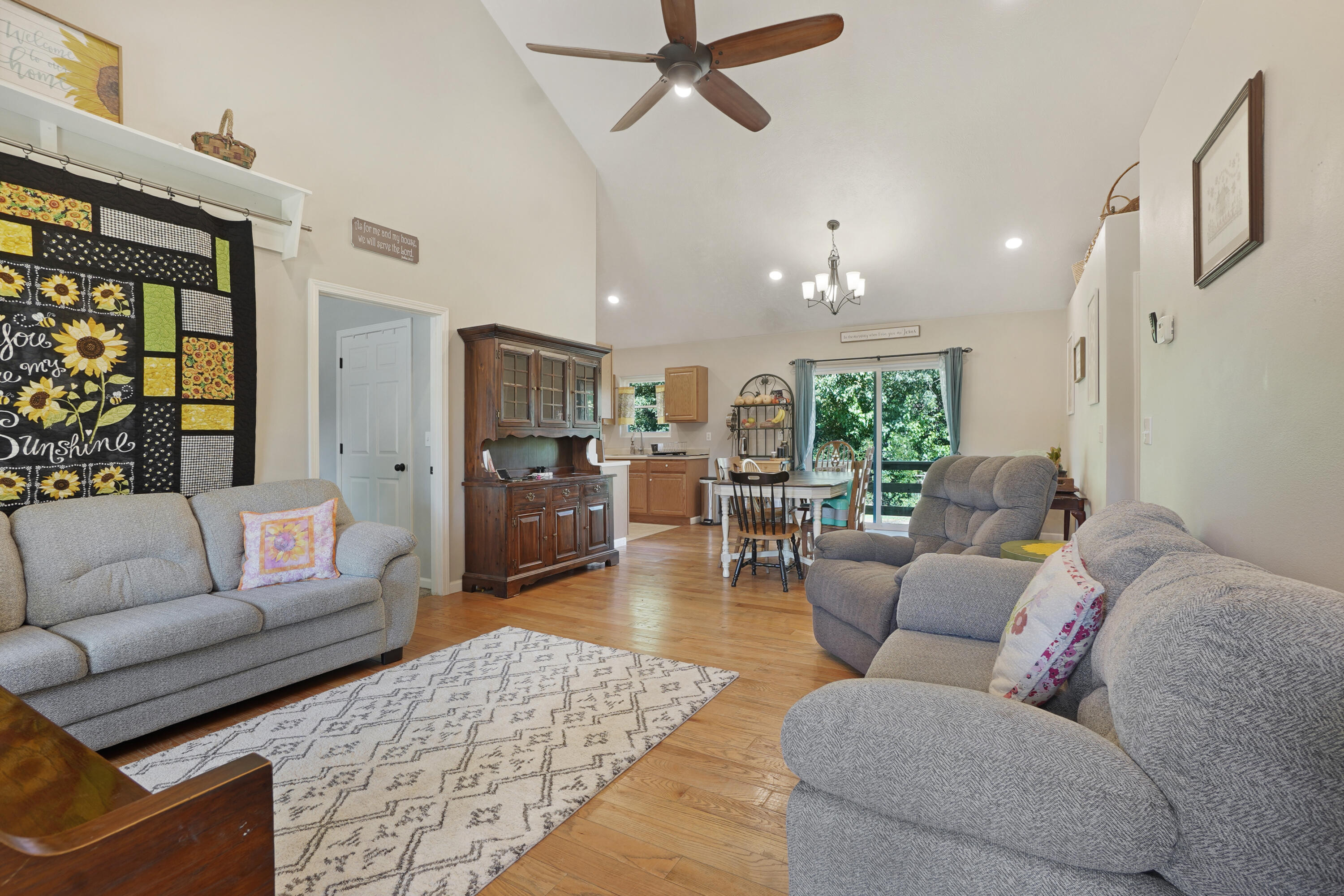1934 Anne Drive