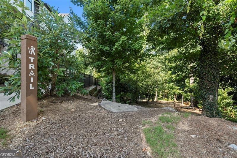 6524 BEACON