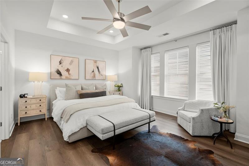 6524 BEACON