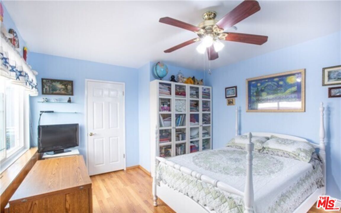 330 Bungalow Dr