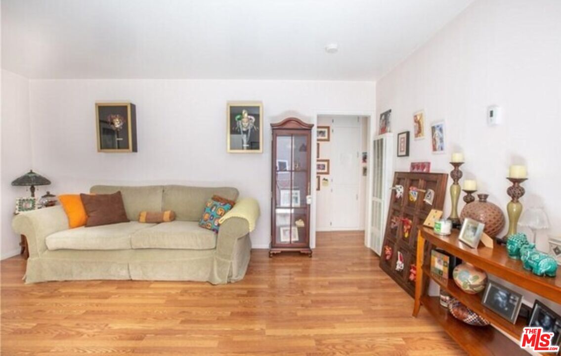 330 Bungalow Dr