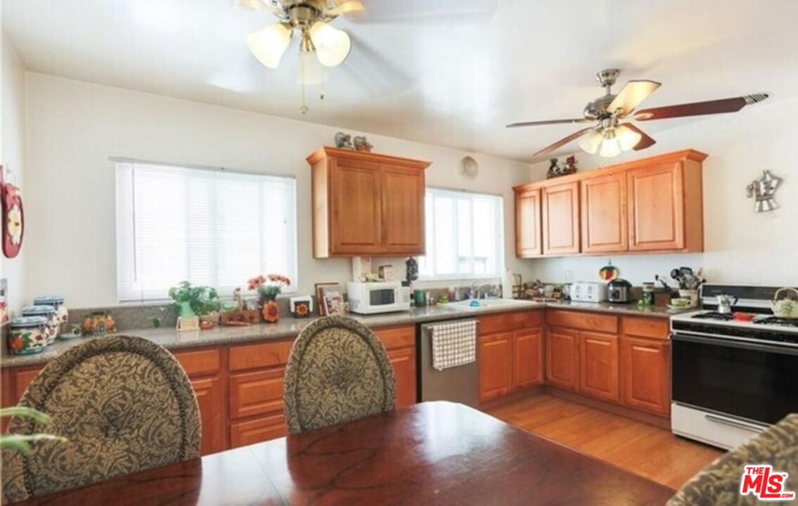 330 Bungalow Dr