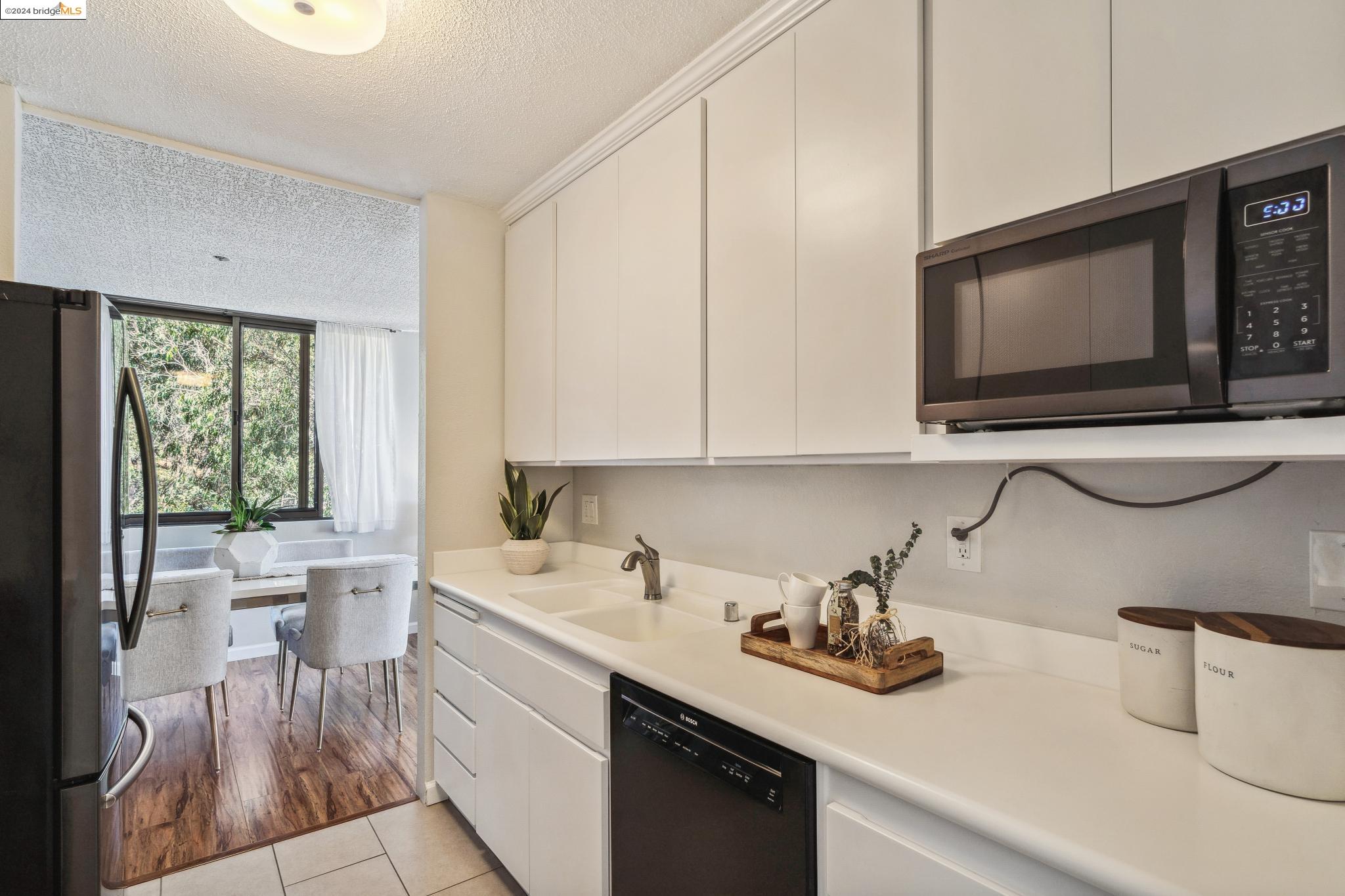 555 Pierce Street # 844