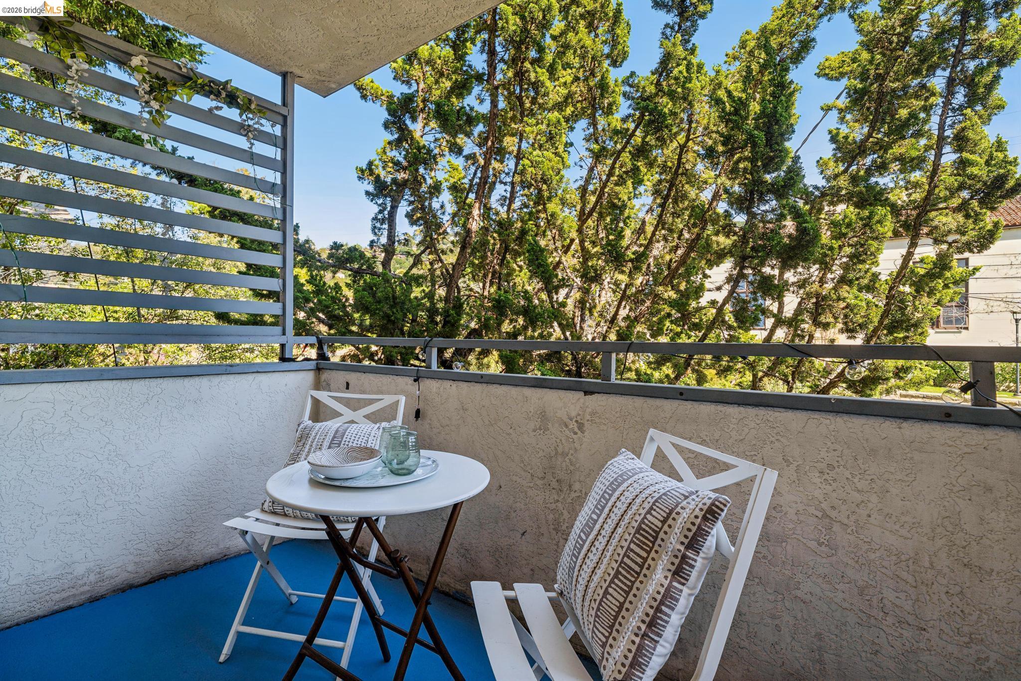 2614 Warring St # 6A