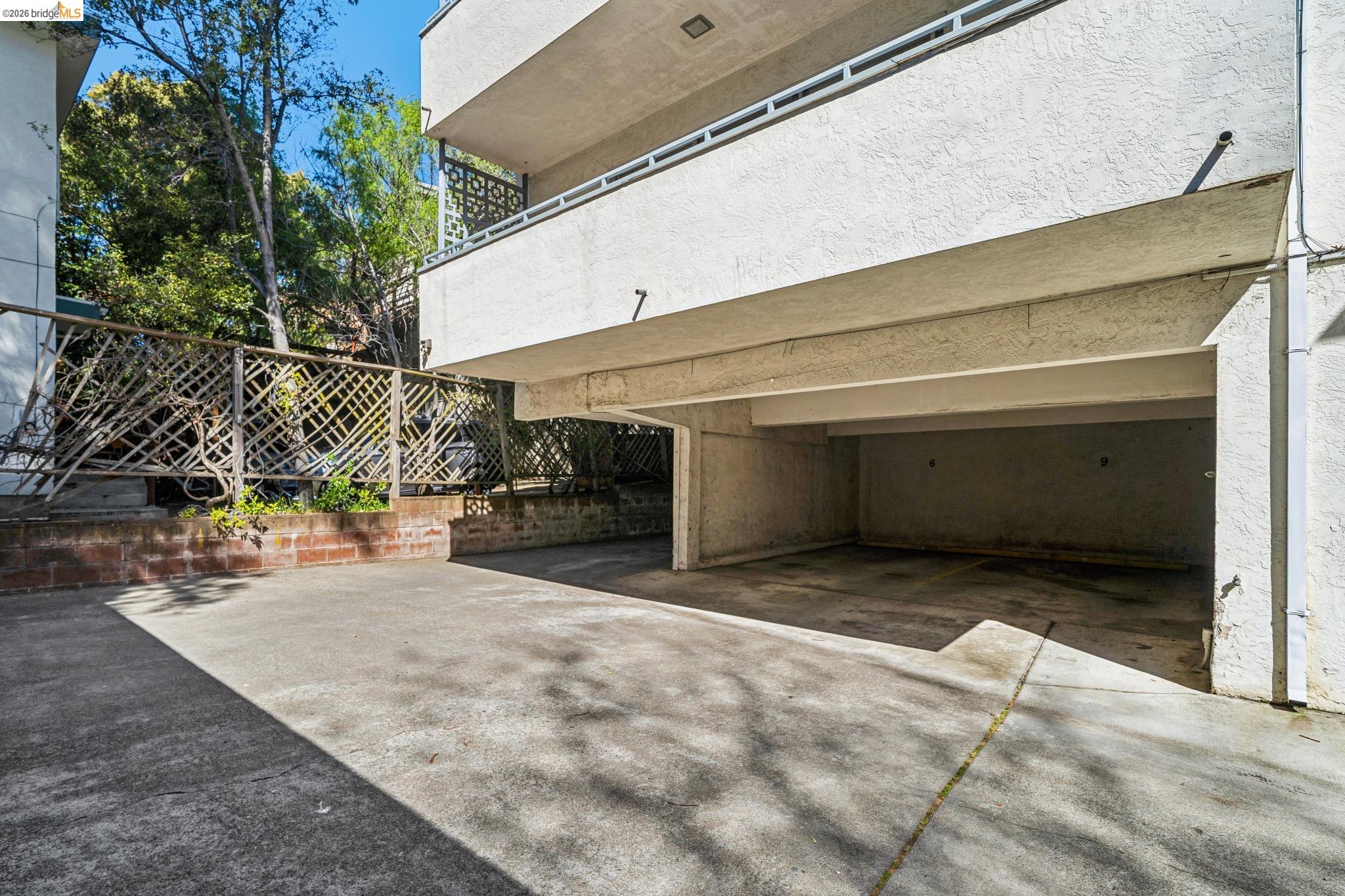 2614 Warring St # 6A