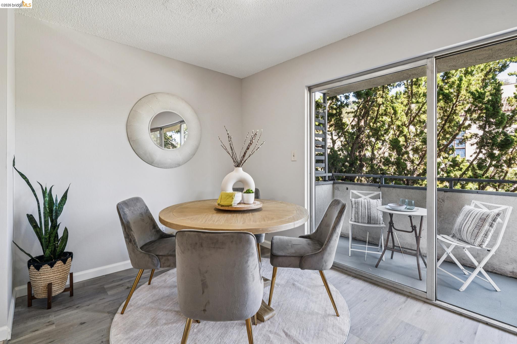 2614 Warring St # 6A