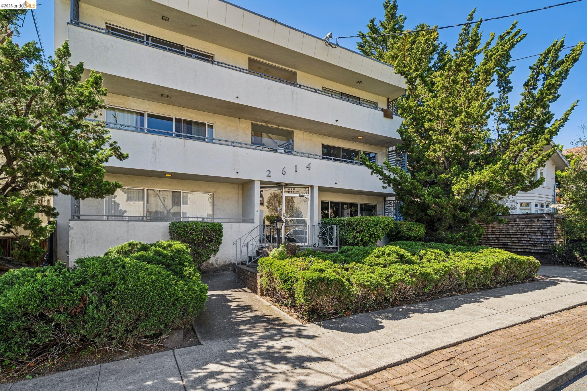 2614 Warring St # 6A