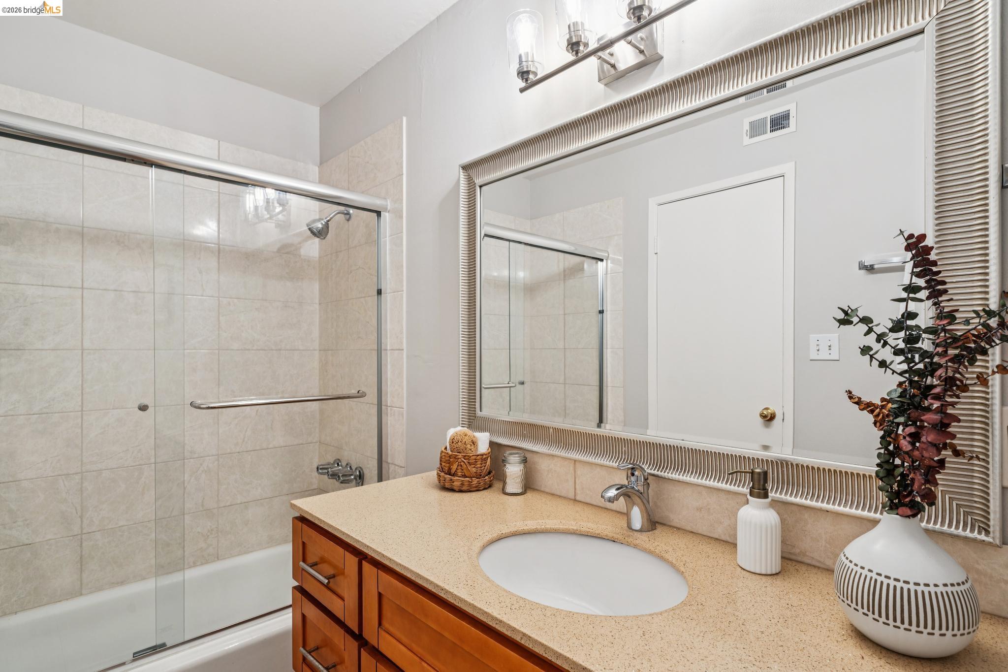 2614 Warring St # 6A