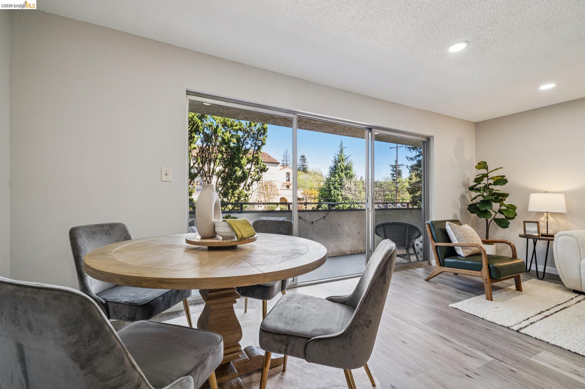 2614 Warring St # 6A