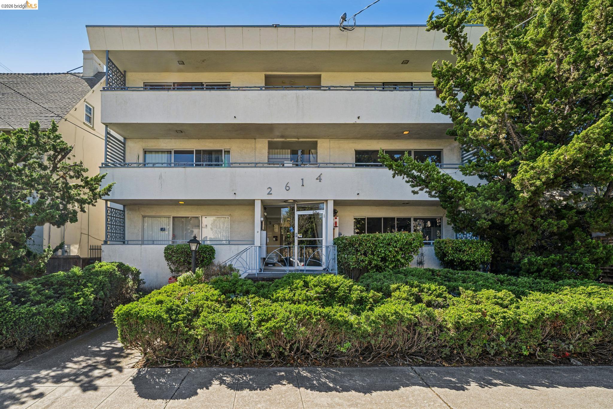 2614 Warring St # 6A