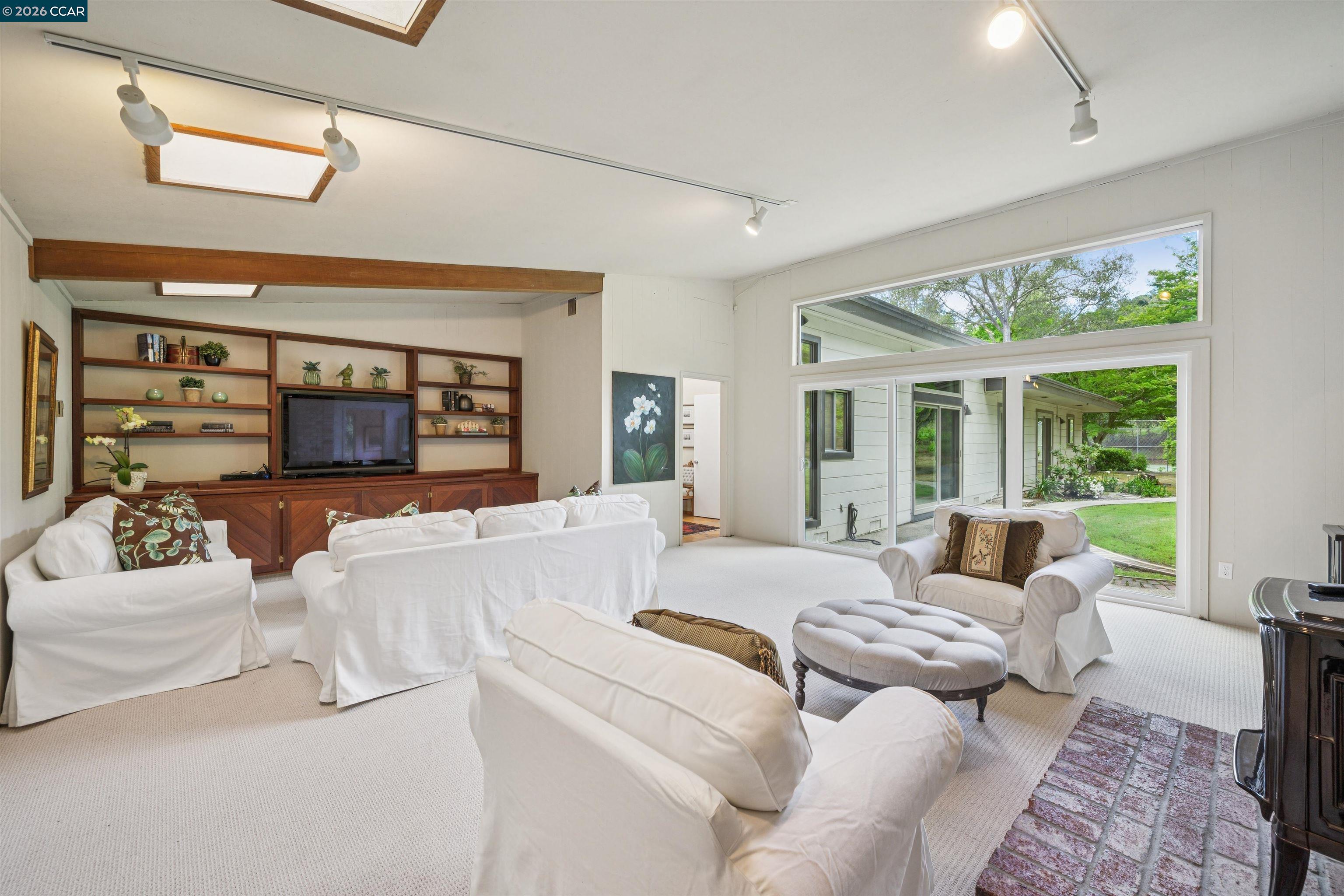 3814 Happy Valley Rd