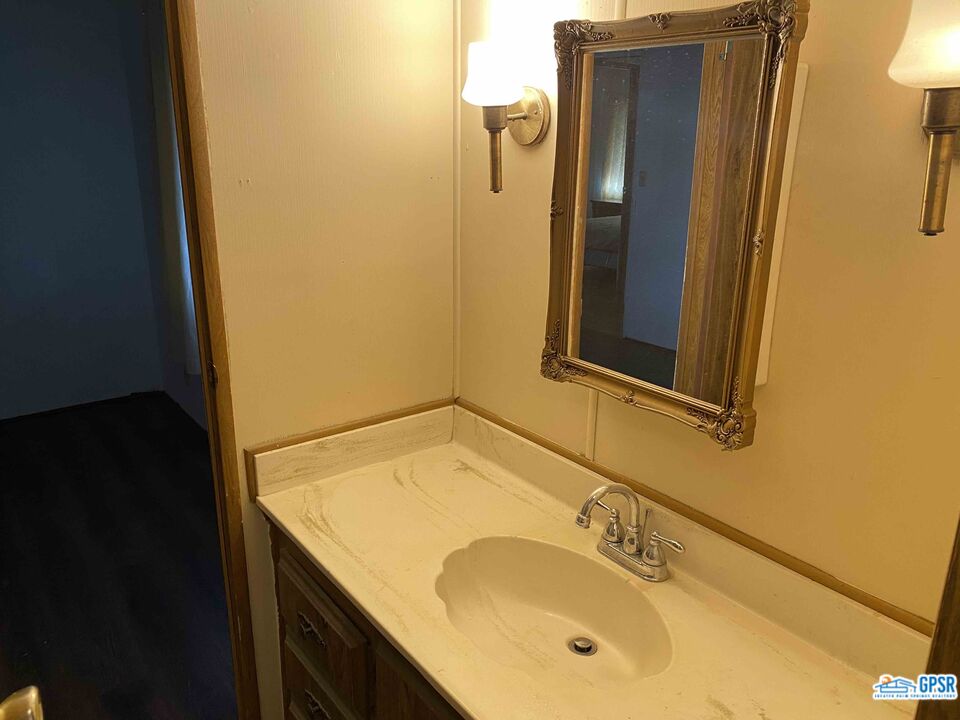 18555 Roberts Rd Unit: 20