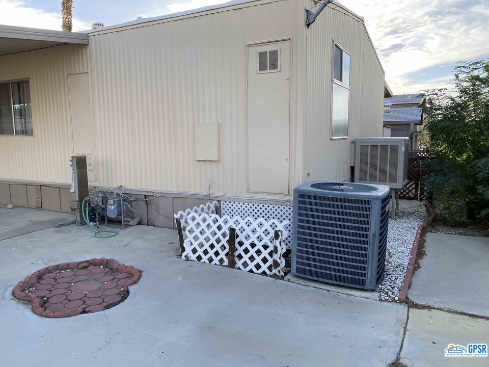 18555 Roberts Rd Unit: 20