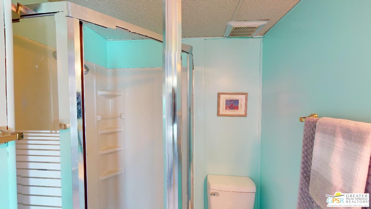 3 Coolidge Dr
