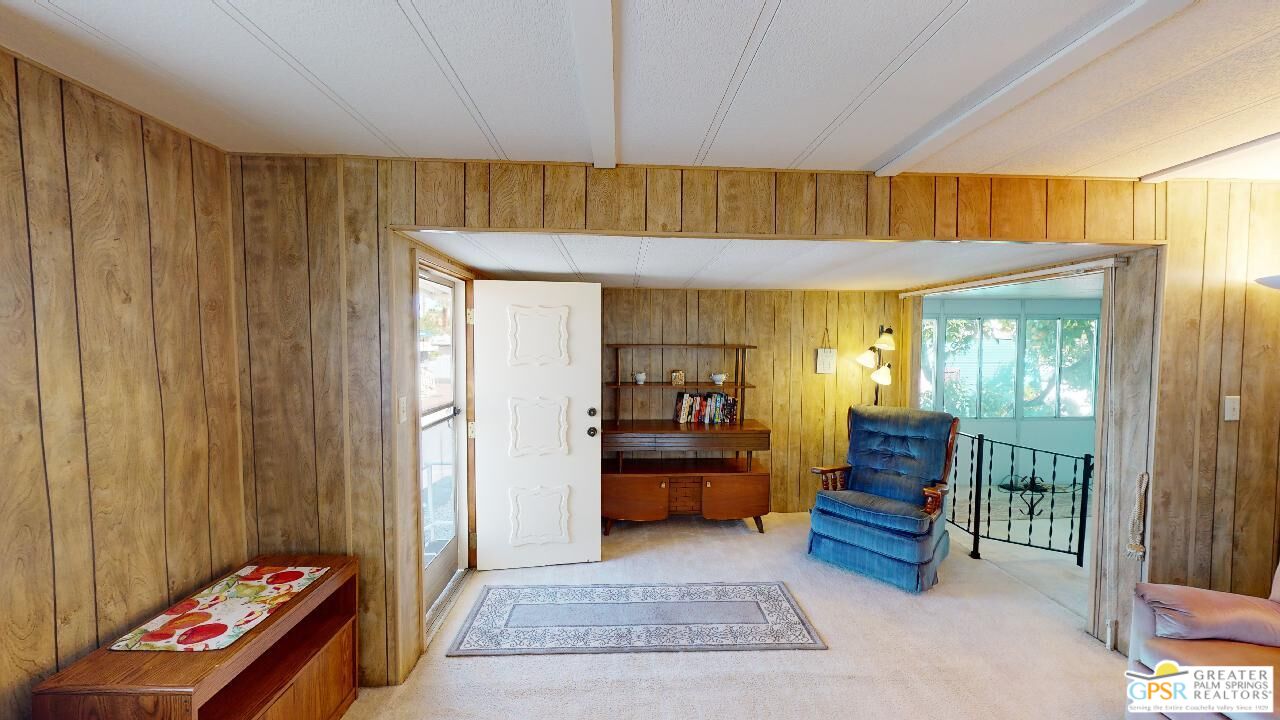 3 Coolidge Dr