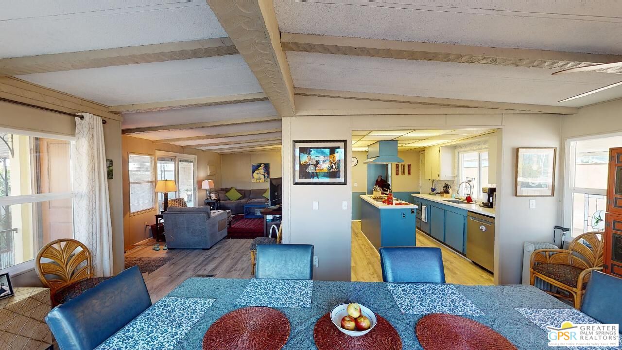 246 Laredo Dr
