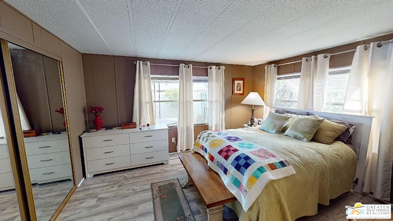 246 Laredo Dr