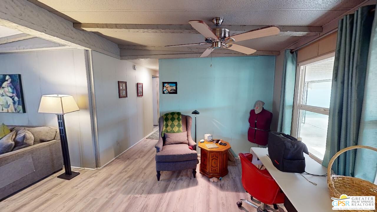 246 Laredo Dr