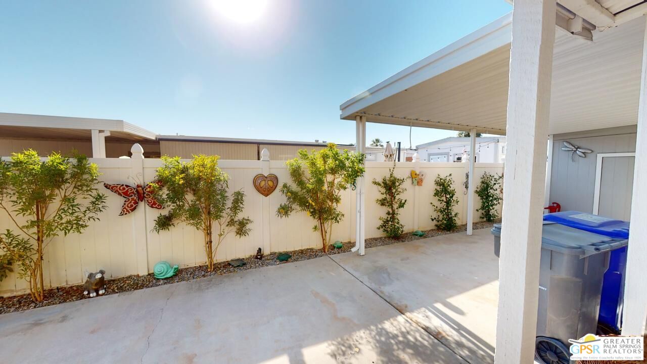 73374 Adobe Springs Dr