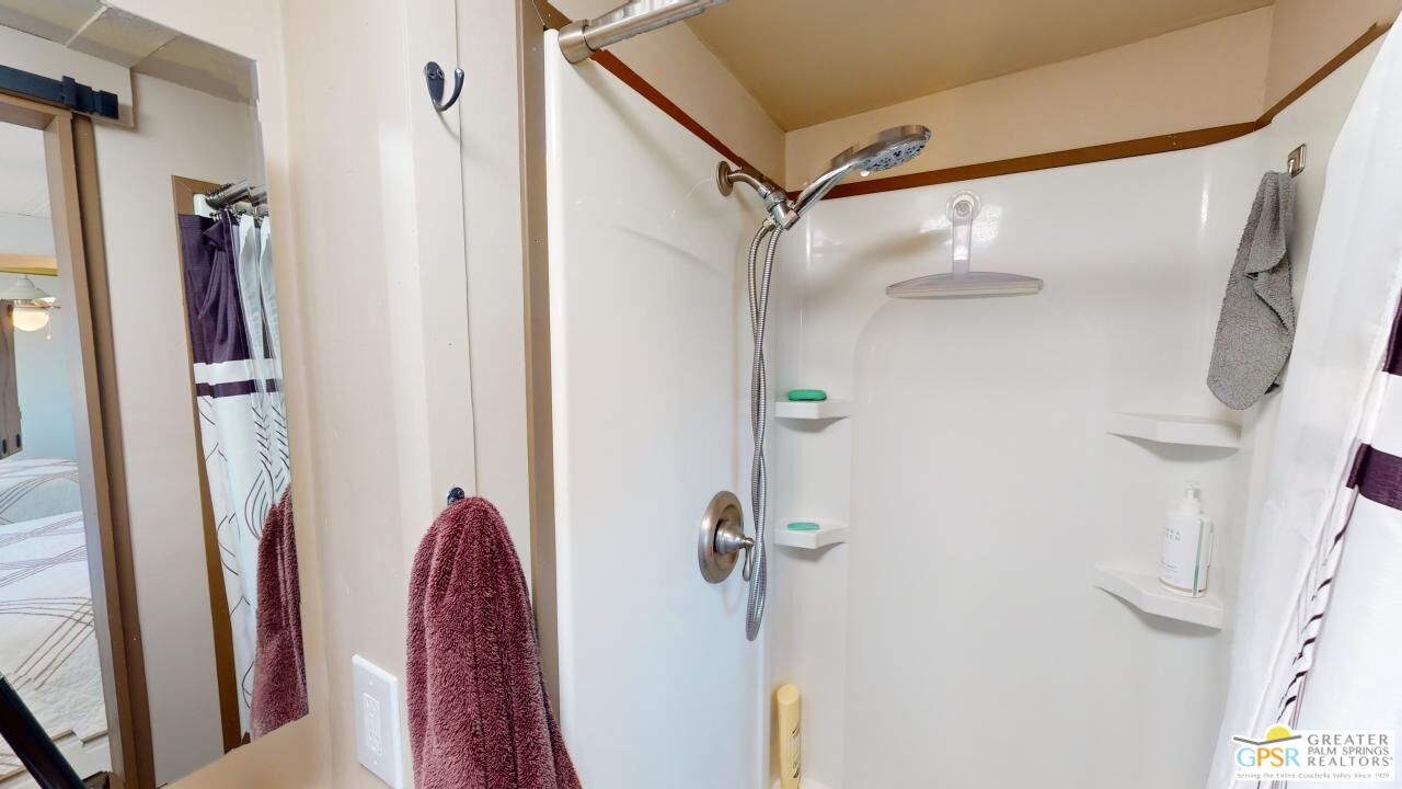 18555 Roberts Rd Unit: 143