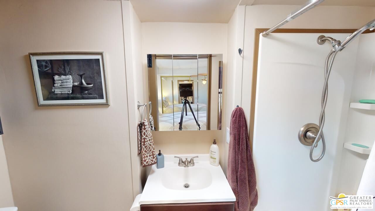 18555 Roberts Rd Unit: 143