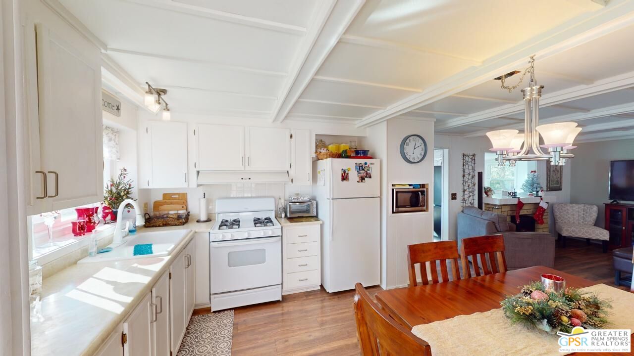 18555 Roberts Rd Unit: 143