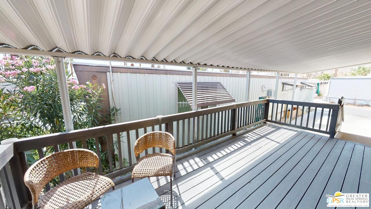 5 Garfield Dr