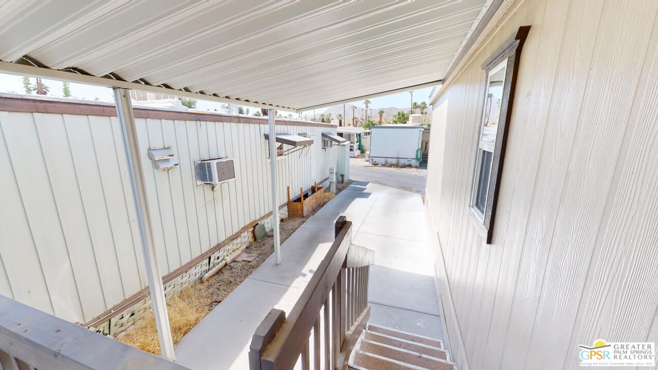 5 Garfield Dr
